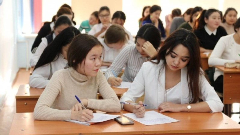 Ел көлеміндегі ерекше диктант |