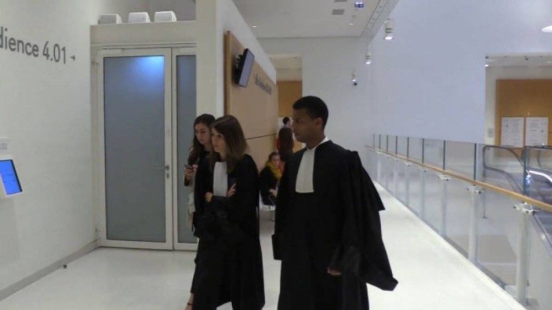 Жұмысшыға аяғын сүйгізіп, әбден қорлаған ханшайым сотталып жатыр – видео