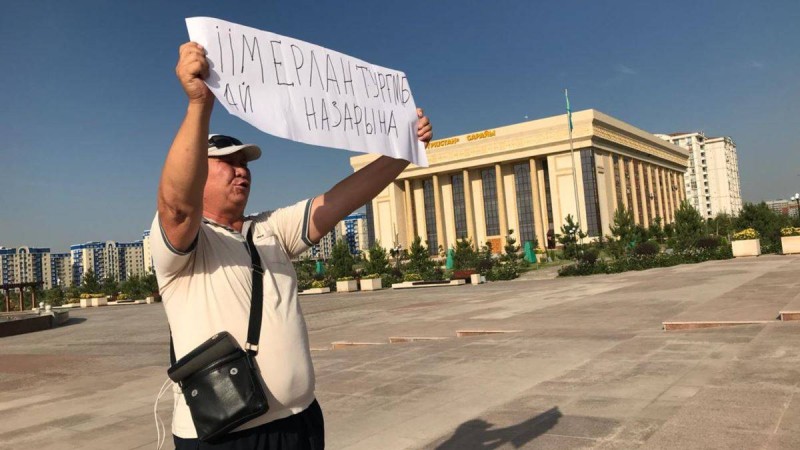 "Дүкеніне түскен ұрыны таппай жүрген" шымкенттік ІІМ отставкасын талап етті