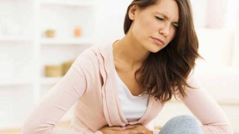 Тамақтан уланған кезде алғашқы көмекті қалай көрсету керек?