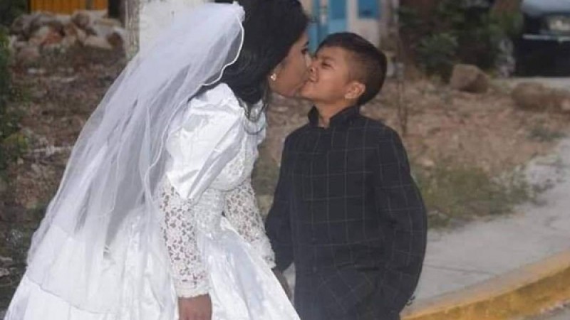 Бала мен әйелдің тойы әлеуметтік желіде жарылыс жасады