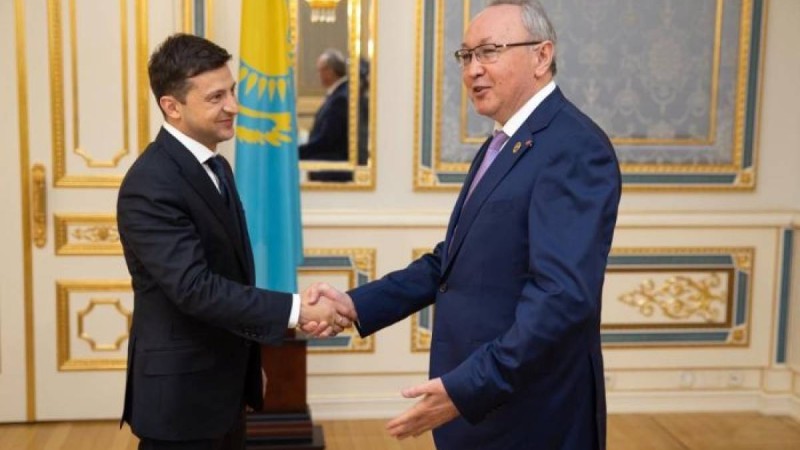 Бекназаров Украинаның жаңа президентіне қазақстандықтардың құттықтауын жеткізді