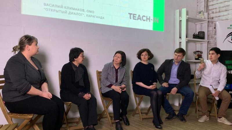 Нұр-Сұлтанда жас бақылаушылар тренинг өткізіп жатыр