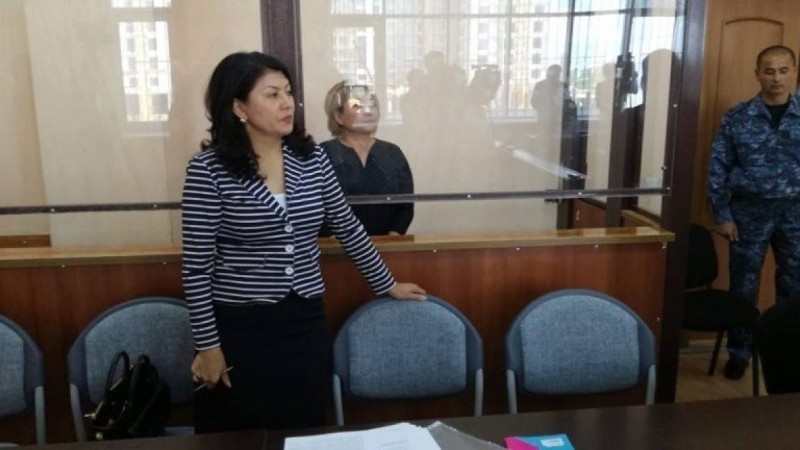 Эльмира Суханбердиева сот отырысында 4 баласы жайлы айтып көзіне жас алды