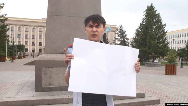 Қорғаныс министрлігі белсенді Сагутдиновті әскерге жарамсыз деп таныды