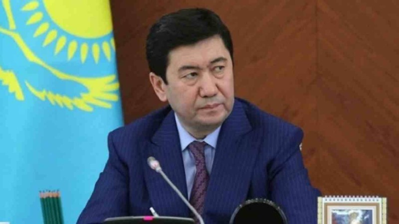 Ерлан Қошанов президент әкімшілігінің жетекшісі болды
Бұл қызметті Қырымбек Көшербаев атқарған болатын