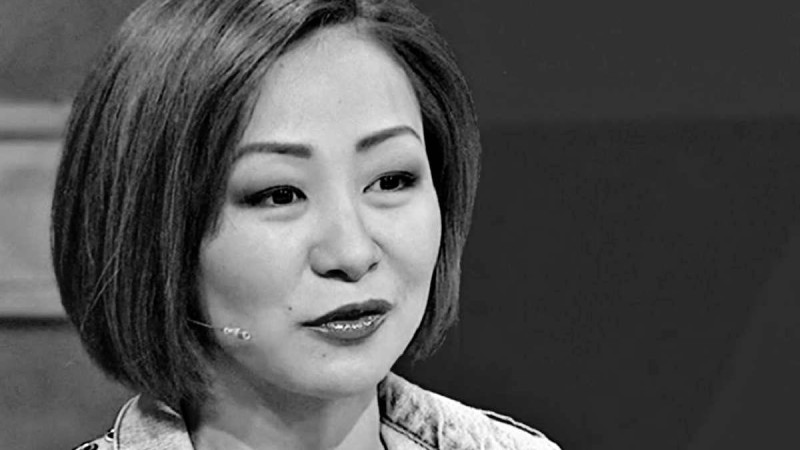 Жерлеуге келе алмады: Жанар Хамитованың экс-күйеуі балаларын алып келуге уәде берді
Әншінің тұңғышы биыл 1-сыныпқа барады