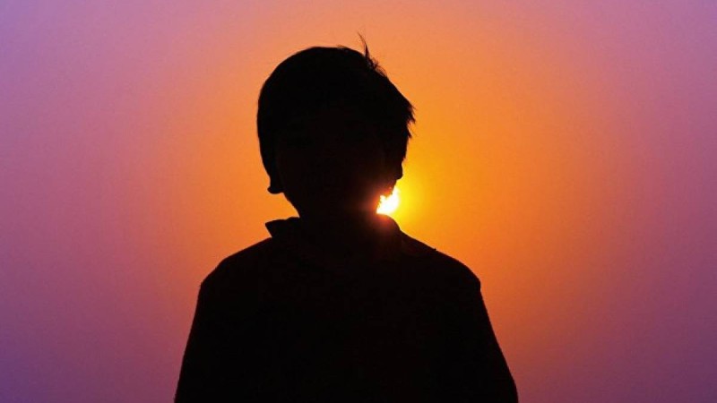 Жылап, сөйлей алмаған: Алматыда көшеден бала табылды