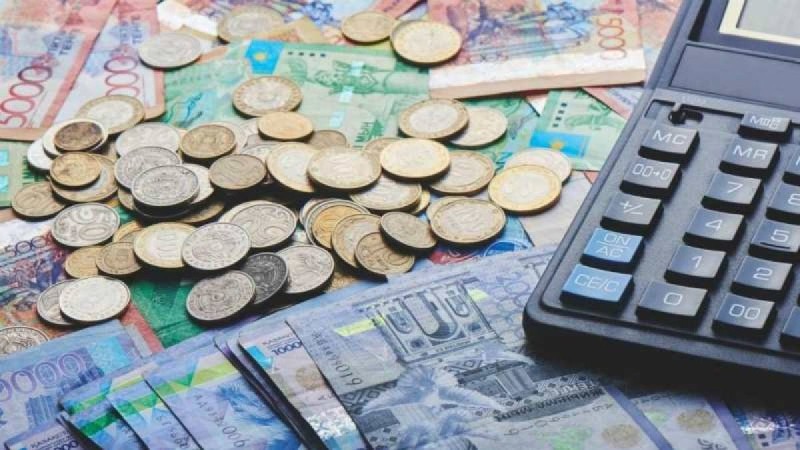 Ұлттық банк қазақстандықтардың несие бойынша өсімпұлы мен айыппұлдары қашан кешірілетінін айтты
Президент жарлығын жүзеге асыру шаралары бекітілді