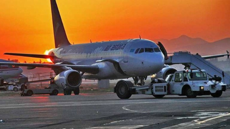 "Эйр Астана" ұшағы Шереметьево әуежайында апаттық жағдайда қонды - Қазақстан жаңалықтары