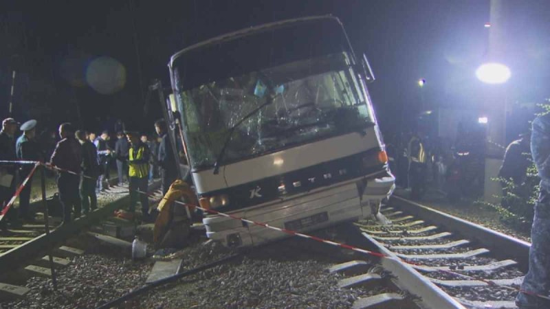 "Жүргізушінің қозғалатын жері де болмады": Куәгер Шамалғандағы жол апаты туралы - Қазақстан жаңалықтары