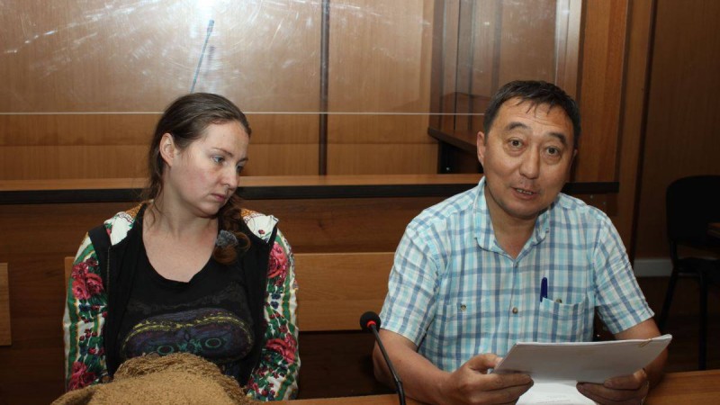 Сот "ҚДТ-ға қатысы бар" деп күдікке ілінген екі әйелді тергеу изоляторына қамады