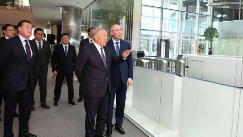 Назарбаев ел басшылығы "Астана" қаржы орталығын толық қолдайтынын айтты