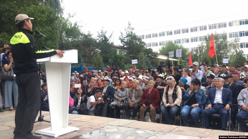 Бішкекте Атамбаев жақтастары наразылық шарасын өткізді