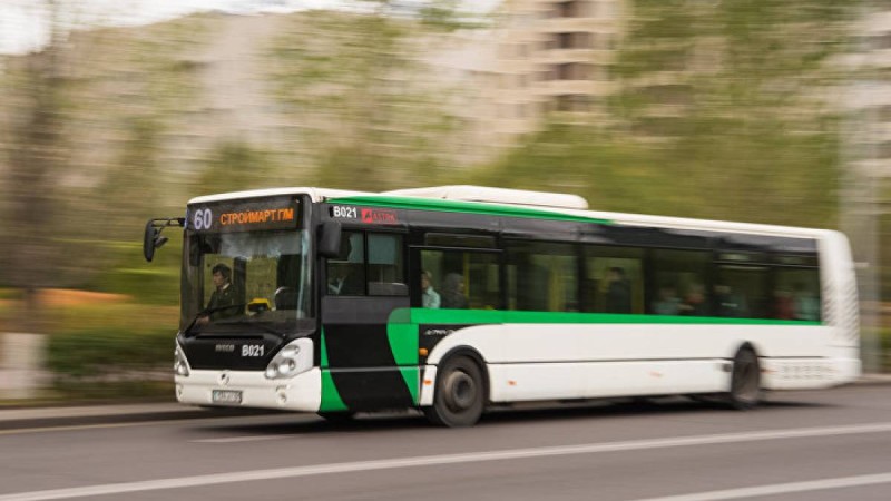 Нұр-Сұлтанда автобус адамдарды қағып кетті