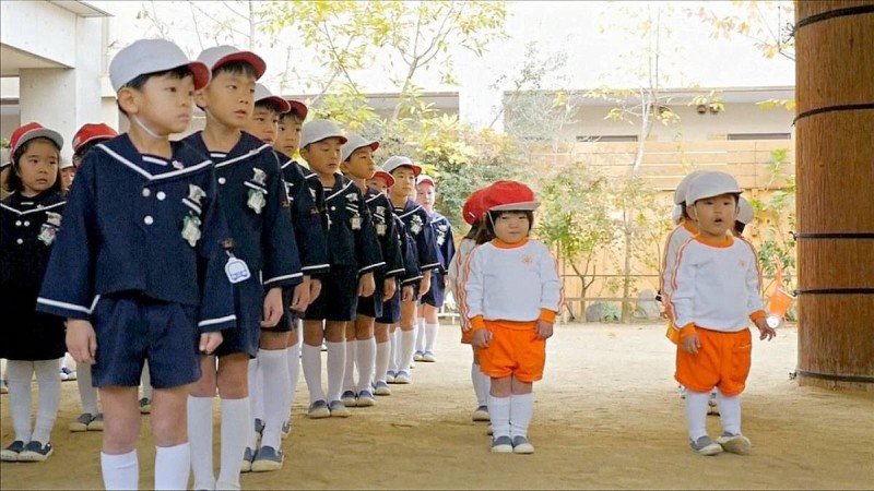 Жапон парламенті тегін балабақшалар туралы заң қабылдады