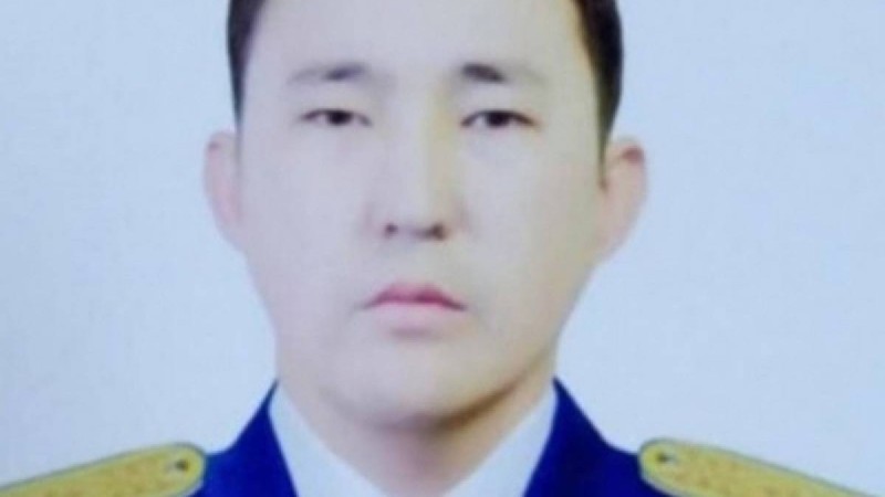 12 жастағы қыздың суға батып кетуіне жол бермей, өлімнен арашалап қалған ер адамның есімі белгілі болды
                                Оның артынан әйелі мен екі ұлы қалды