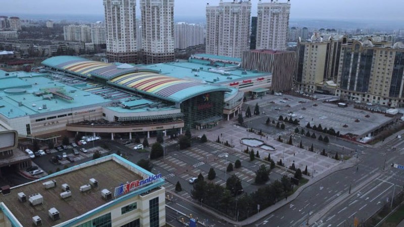 Алматыда жұмыс істеуге тыйым салатын режим ұзартылды