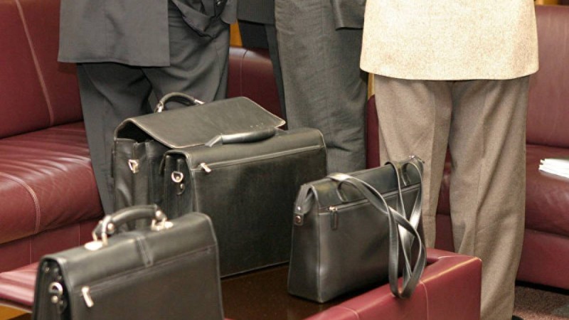 Түркістан облысында әкім кабинетінде масқара болды 