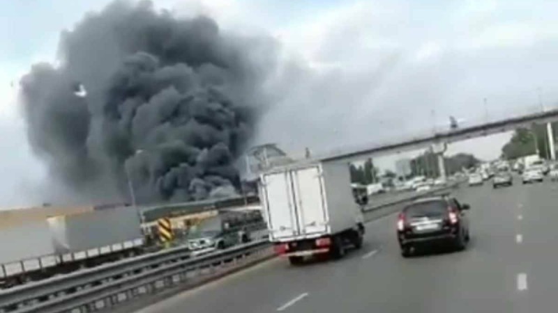 Алматыда барахолкада шыққан өртті тікұшақтармен сөндірмек
Қоймадан шыққан өрт күшейе түскен