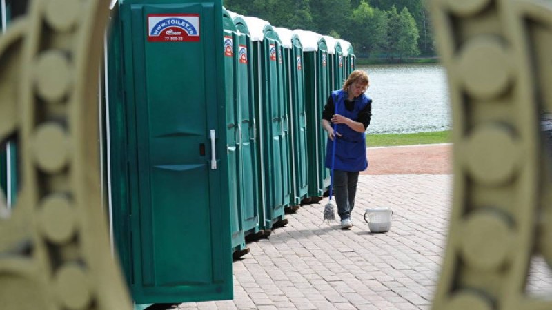 Алматы мен Павлодарда дәретхана дауы қайта өршіді