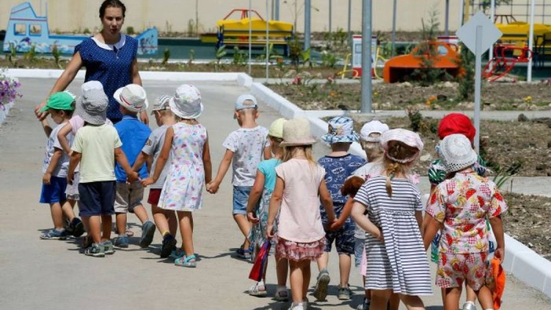 Бүлдіршінді сорпамен күйдірген балабақша қызметкері жазадан құтылды