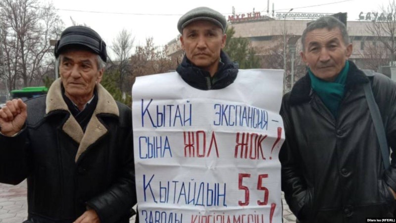 Шымкенттік белсенді Назарбаев басқаратын Қауіпсіздік кеңесін таратуды талап етті