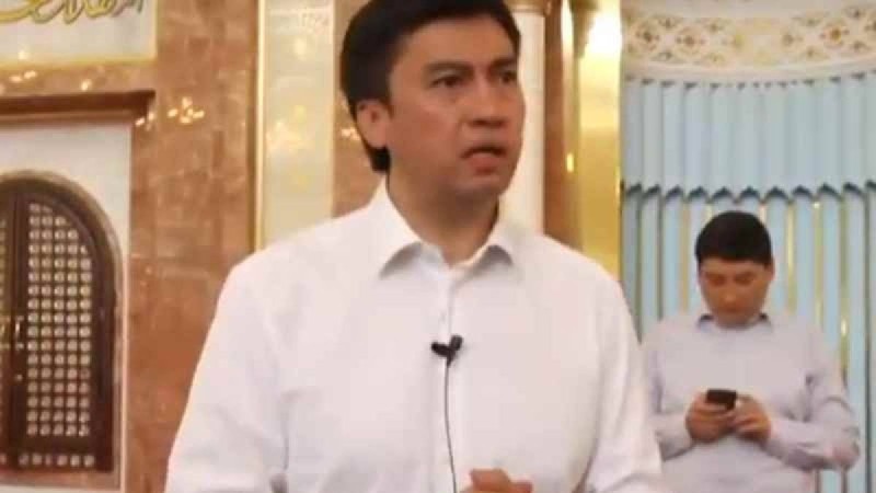 "Кешірім сұраймын": Ғабидолла Әбдірахымов Арыс тұрғындарының талаптарына жауап берді
Әкім: Ұрыс-керіс шығармайық. Шудың керегі жоқ