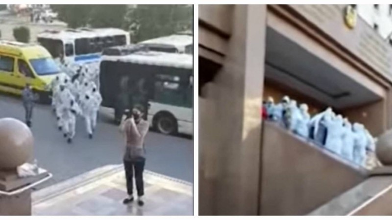 Нұр-Сұлтанда аштық жариялап, министрлік алдында түнеген аналарды полицейлер күштеп әкетті - Қазақстан жаңалықтары