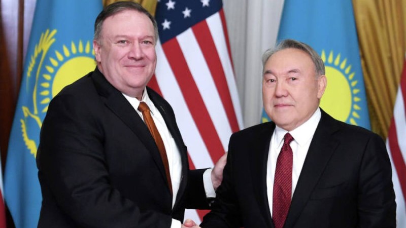 АҚШ мемлекеттік хатшысы Назарбаевқа Трамптың сәлемін жеткізді