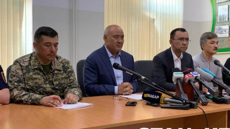 Өмірзақ Шөкеев арыстықтар апта соңына дейін үйіне оралады
Өңір басшысы Арыстағы жағдай тұрақталып, қауіптің беті сейілгенін мәлімдеді