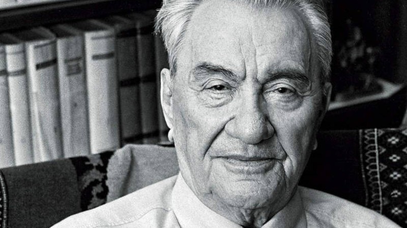 “Қазақстанда 100-ден аса ұлт тұрады” деген жалған ұранды Қонаев ойлап тапты — қазақ қаламгері