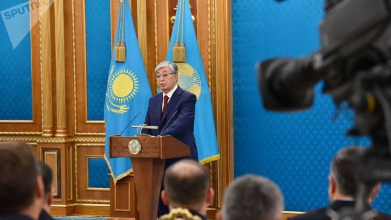 Тоқаев журналистерге сыйлықтар мен гранттар тапсырды