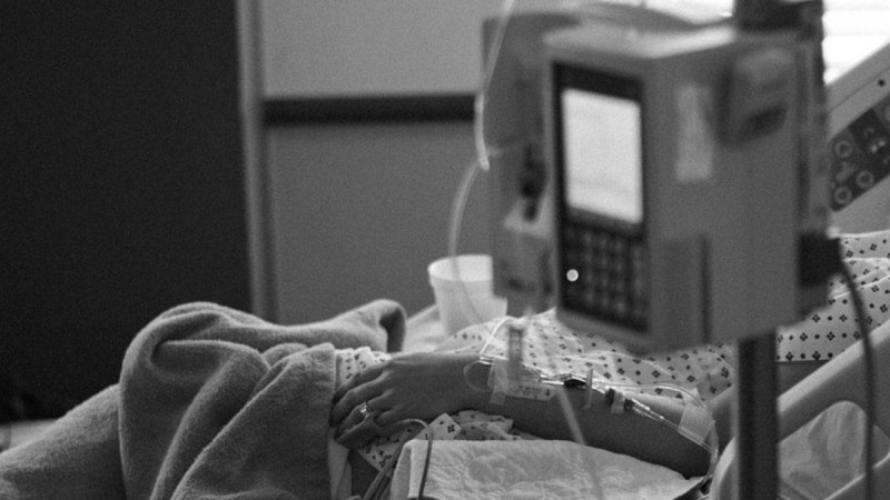 "Жүрегі тоқтап қалды": Ақтауда коронавирустан көз жұмған ер адам туралы белгілі болды - Қазақстан жаңалықтары