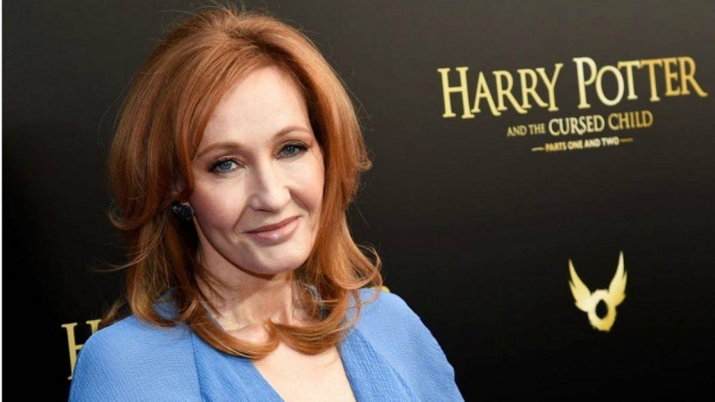 Гарри Поттердің "анасы" Джоан Роулинг өзіне көрсетілген зорлық туралы айтты - Қазақстан жаңалықтары