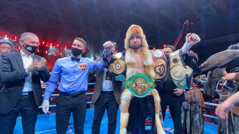 Айдос Ербосынұлы қарсыласын үш минутта сұлатып түсірді (видео)