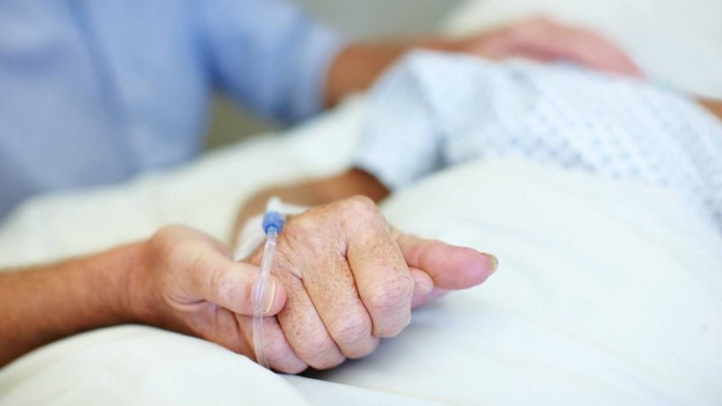 Көршілері полиция шақыртқан: Павлодар облысында коронавирустан көз жұмған науқастың қазасы жайлы не белгілі - Қазақстан жаңалықтары