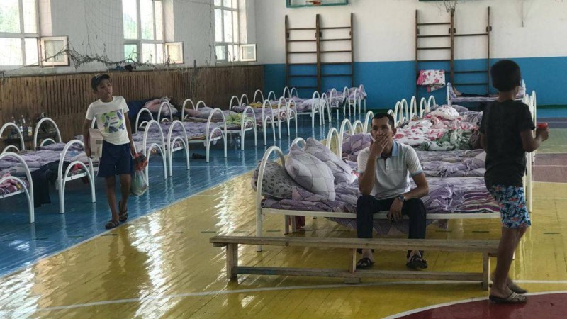 Арыс тұрғындары Шымкенттегі эвакуациялық бекетте