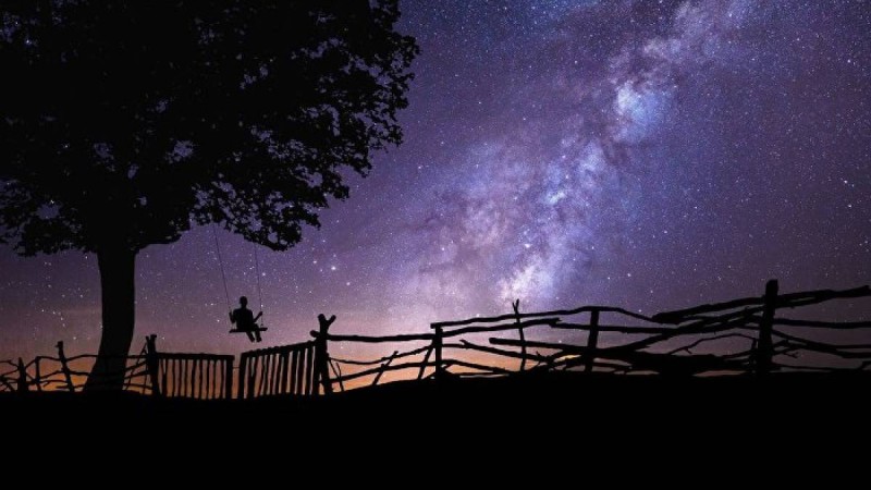 Ресейде метеориттің көз қарықтыра құлаған сәті видеоға түсіп қалды