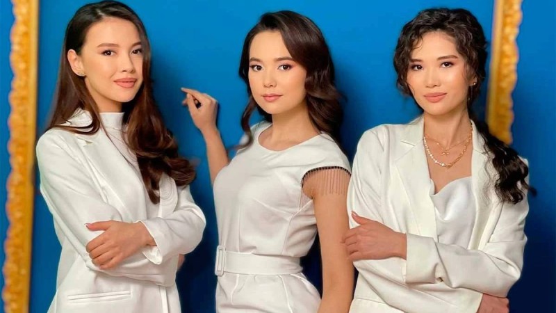 «Біз бейбітшілікті таңдаймыз»: КешYou тобы Украинаға ән арнады