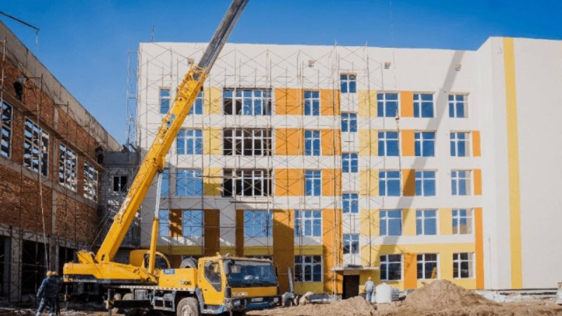 Мектептерді жөндеуге жемқорлардан тәркіленген 100 млрд теңге бөлінді