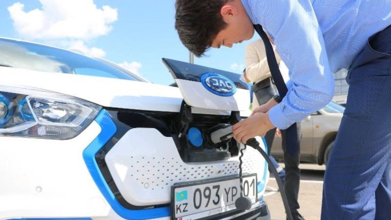 Қазақстанда электр көліктері утилизациялық алымнан босатылады