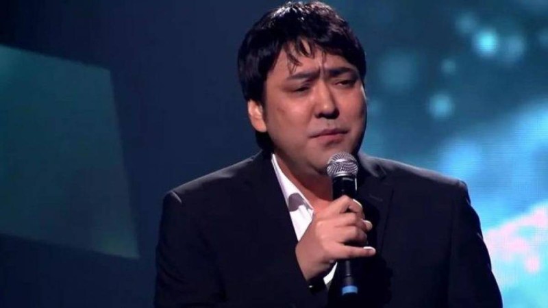 «Мейрамбекке қыздардың қарғысы тиген»: Алтынбек Қоразбаев шәкіртінің ауыр сырқатына қатысты өз ойын жеткізді