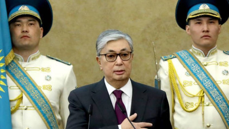 "Қазақ халқына қарсы сотты тоқтатыңыз!": Қоғам белсенділері Тоқаевқа ашық хат жазды