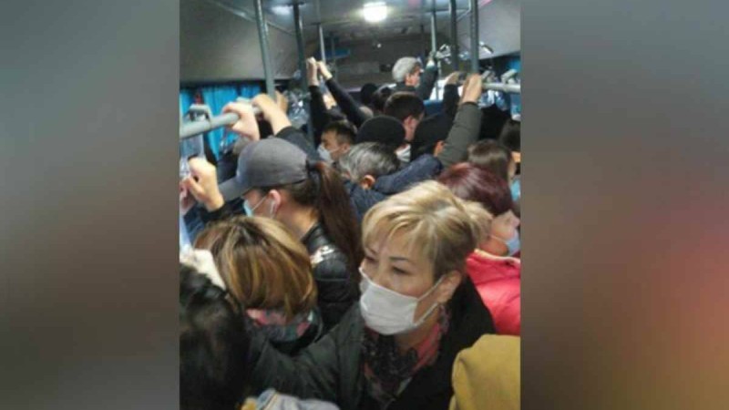 Алматылықтар адамдар лық толған автобус видеосын түсіріп алды - Қазақстан жаңалықтары
