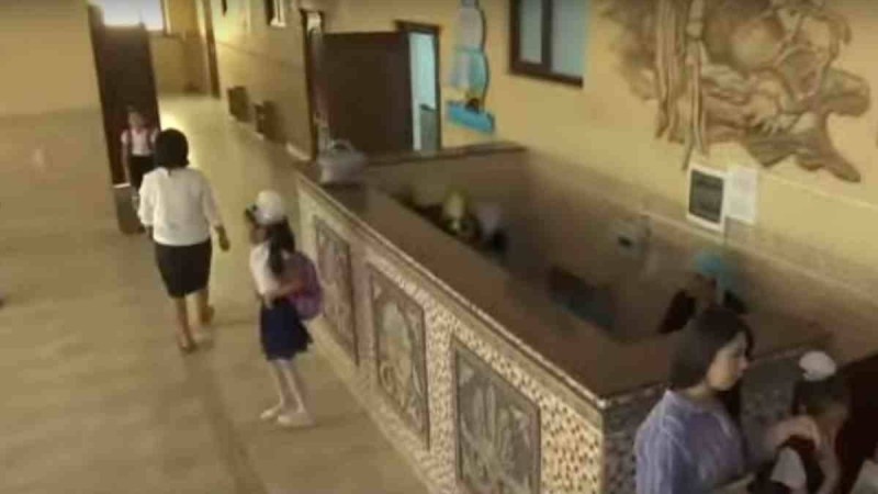 "Бұл жерде кім жуынбады": Шымкенттік оқушылар қоғамдық моншада білім алып жатыр - Қазақстан жаңалықтары