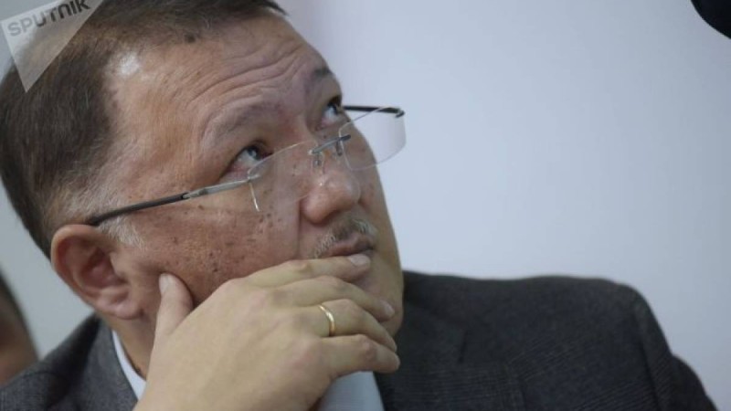 Ұшқыштың жаназасына келген Bek Air басшысы оғаш қылық танытты