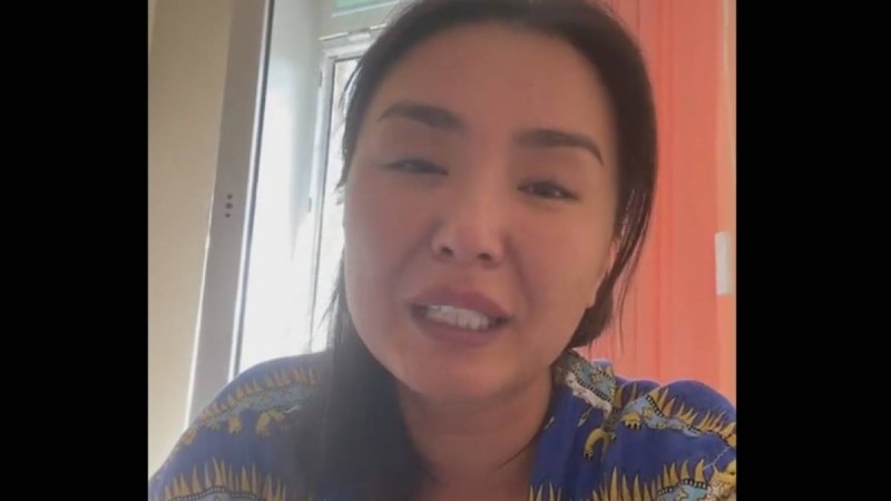 Дәргерлер шатасып оң көзіне жасалуы керек болған отаны сол көзіне жасаған