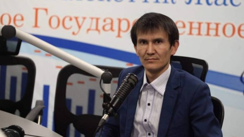 «Ата-аналар комитеті — ең бір сүйкімсіз орган» - Аятжан Ахметжан