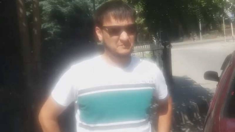 «Өзін батырмын деп санамайды»: Ер адам Арысқа 5 рет барып, тұрғындарды құтқарған (видео)
Құқықтанушы: Оның қарапайымдылығы мені таңғалдырды